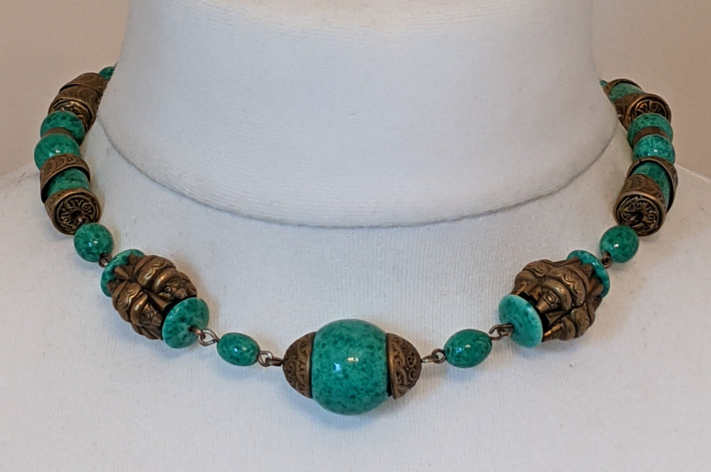 Vintage Neiger Brothers Art Deco heavy green Peking glass bead necklace with beautiful gold tone features - by Max Neiger