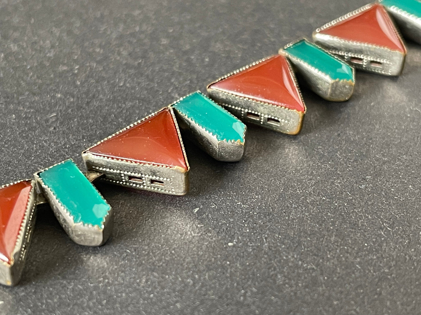 Vintage / antique green and orange paste collet set glass riviere necklace beautiful geometric triangle and pentagon shaped stones