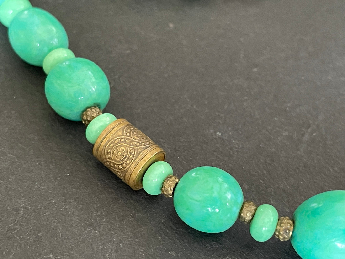 Vintage Louis Rousselet Art Deco green Peking style glass and ornate gold tone bead necklace, Made in France beehive clasp, foxtail chain