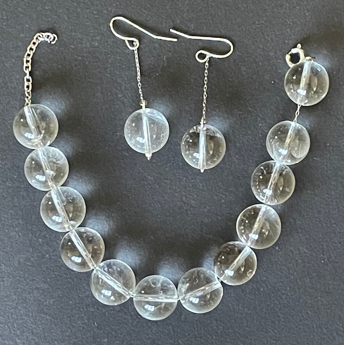 Large vintage or antique rock crystal (quartz) 'pools of light' style drilled bead chain strung bracelet & matching drop earrings (pierced)