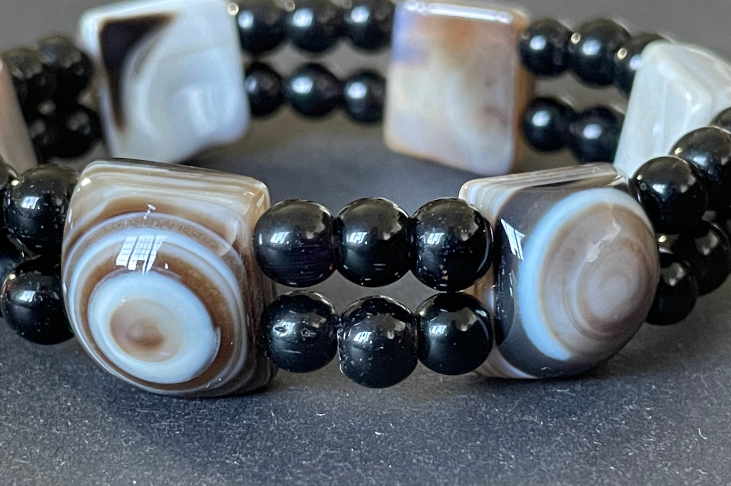 Vintage / antique Victorian bullseye agate stone stretch bracelet, beautiful striations, Scottish style