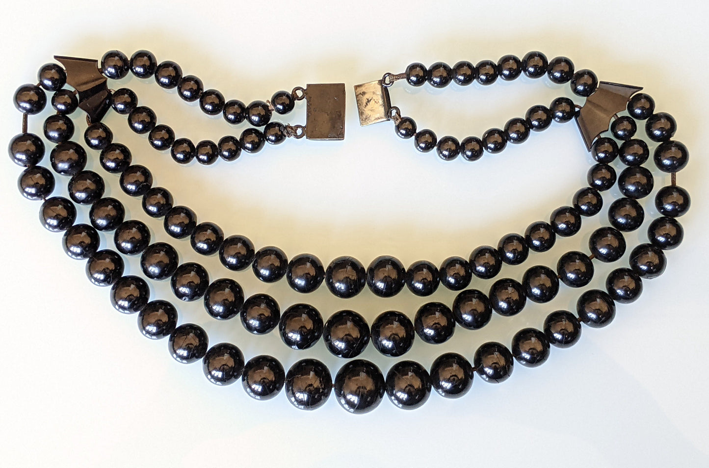 Huge antique Victorian Whitby jet bead, triple strand mourning necklace