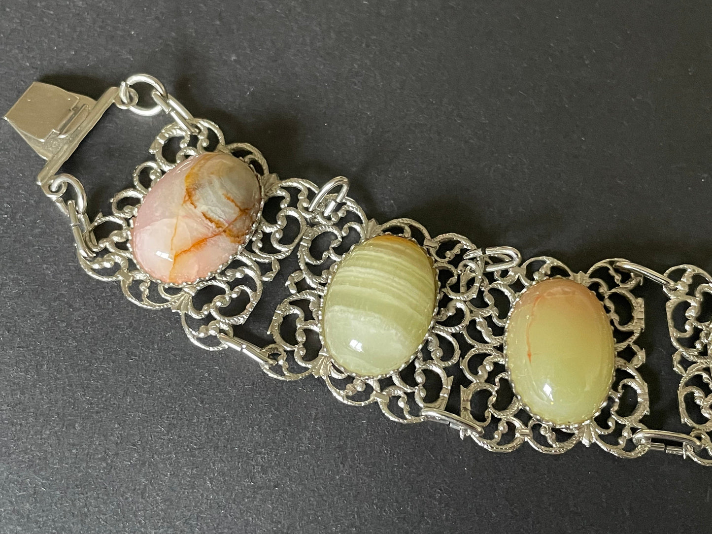 Vintage Giuliano Fratti, Milan (GM) signed pale green marble cabochon designer bracelet, heavy stones in silver tone filigree settings