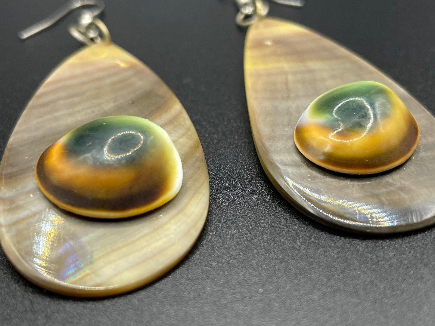 Vintage operculum cabochon and shell / abalone teardop long dangle earrings for pierced ears