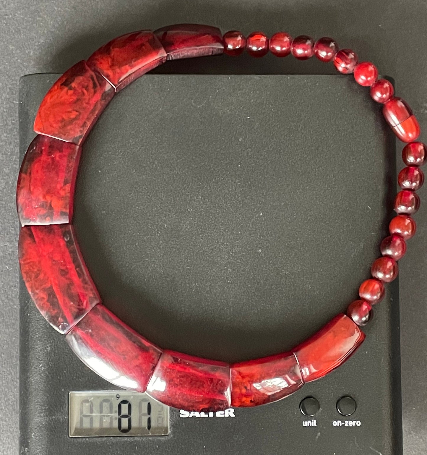 Vintage cherry red Bakelite Art Deco 1930s collar necklace