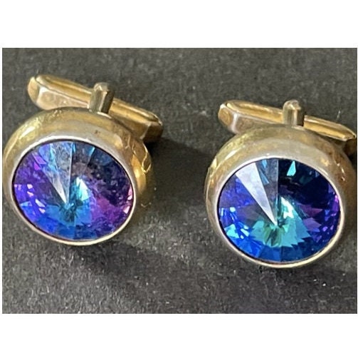 Vintage large heliotrope vitrail watermelon rivoli rhinestone and gold tone cuff links, beautiful blue and violet tones, Schiaparelli style