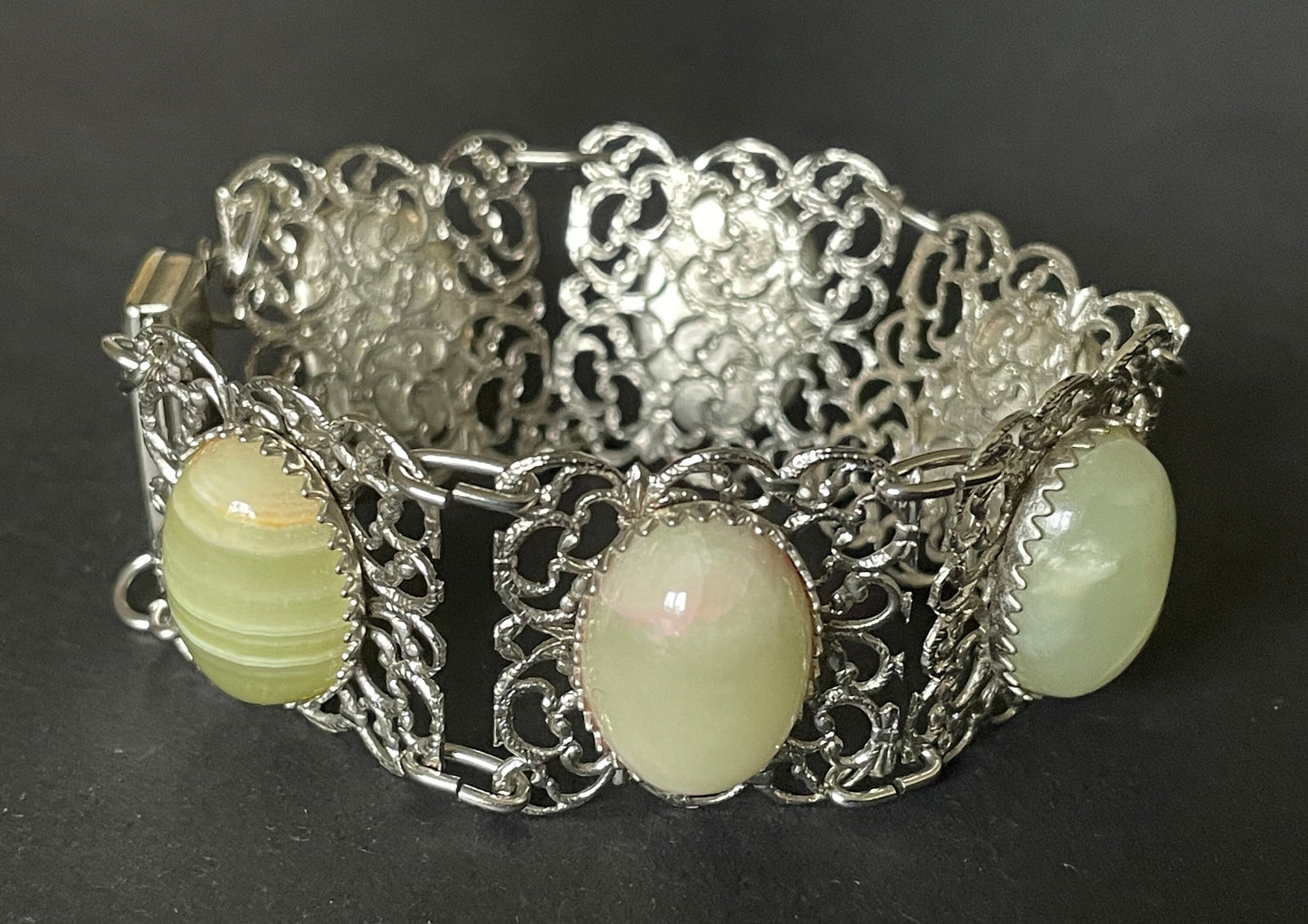 Vintage Giuliano Fratti, Milan (GM) signed pale green marble cabochon designer bracelet, heavy stones in silver tone filigree settings