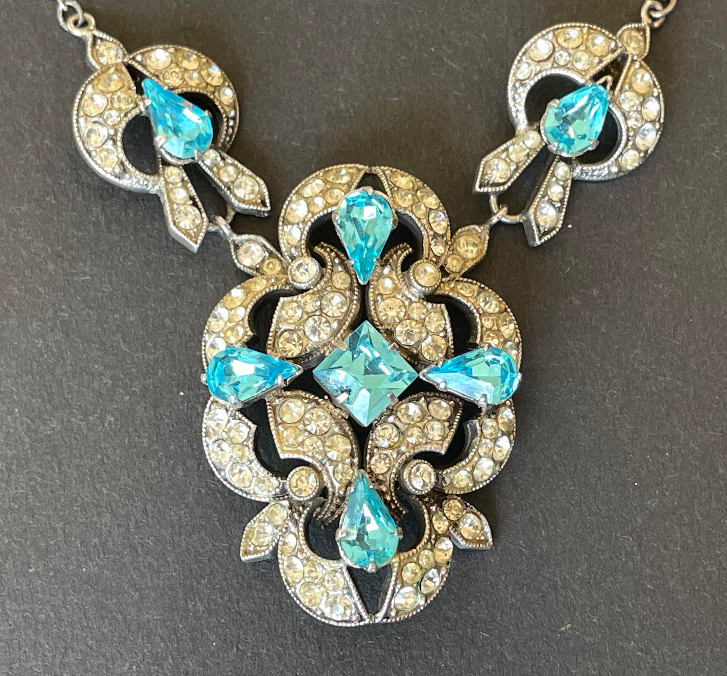 Vintage Art Deco bright turquoise aqua blue and clear crystal paste necklace, brooch and clip-on earrings set, chrome geometric design