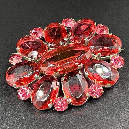 Large vintage Art Deco ruby pink glass rhinestone, open-backed, pale antique gold tone brooch pin, stunning pink colour