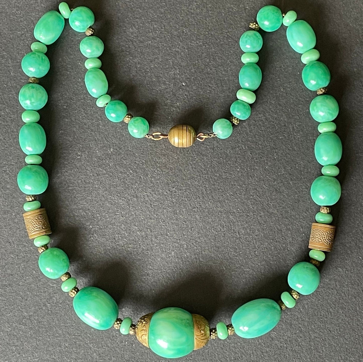 Vintage Louis Rousselet Art Deco green Peking style glass and ornate gold tone bead necklace, Made in France beehive clasp, foxtail chain