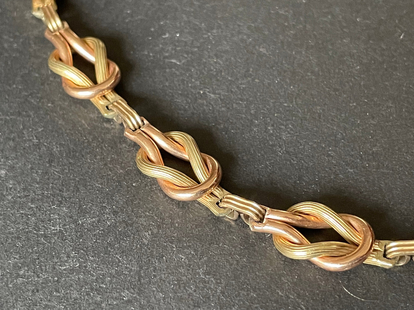 Vintage Art Deco reef knot necklace bi-colour 1/20 12K yellow / green and rose gold filled sterling silver, by GW in the 1930s