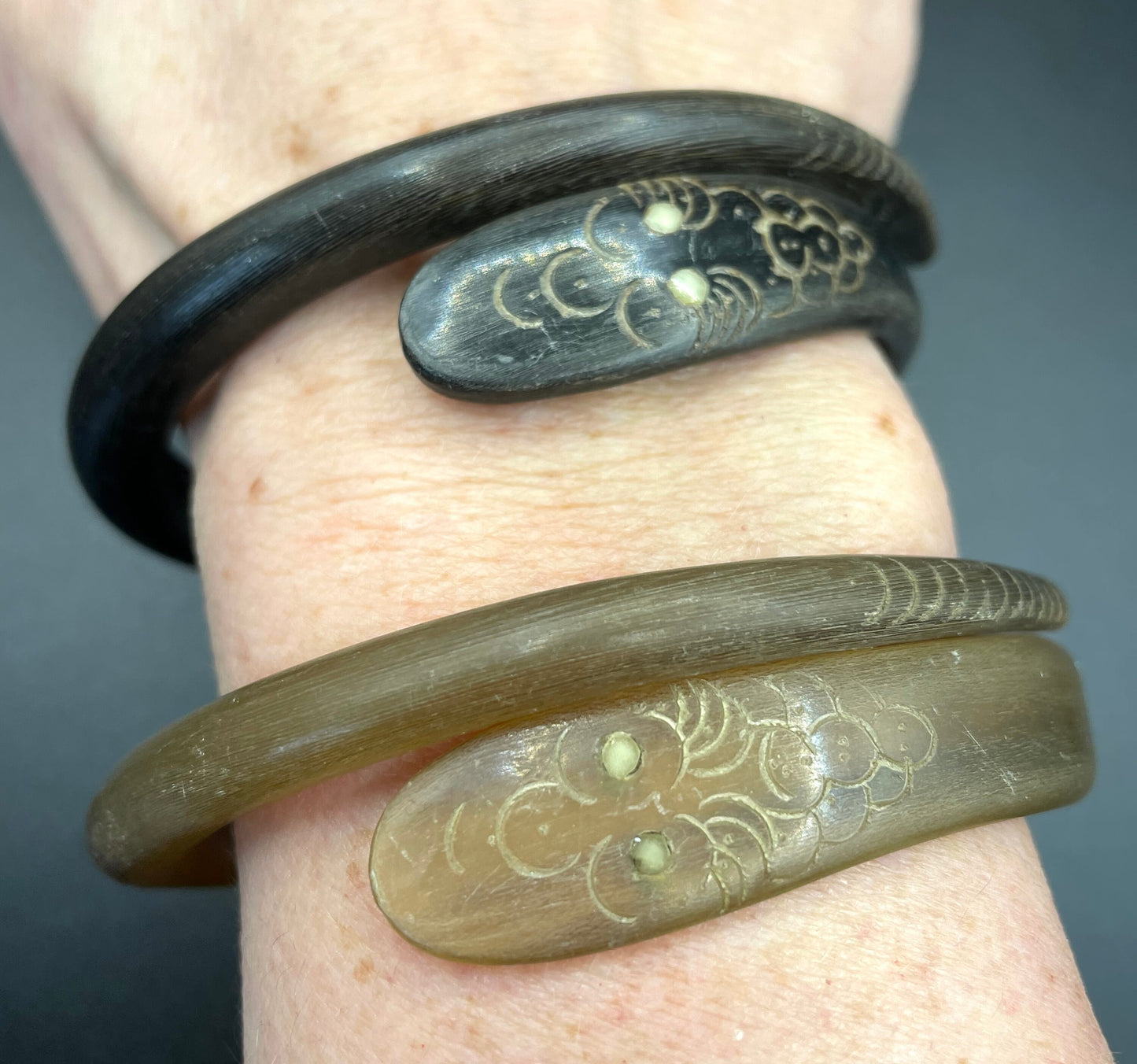 Vintage large carved horn / antler snake spiral bangle bracelets - light brown / beige