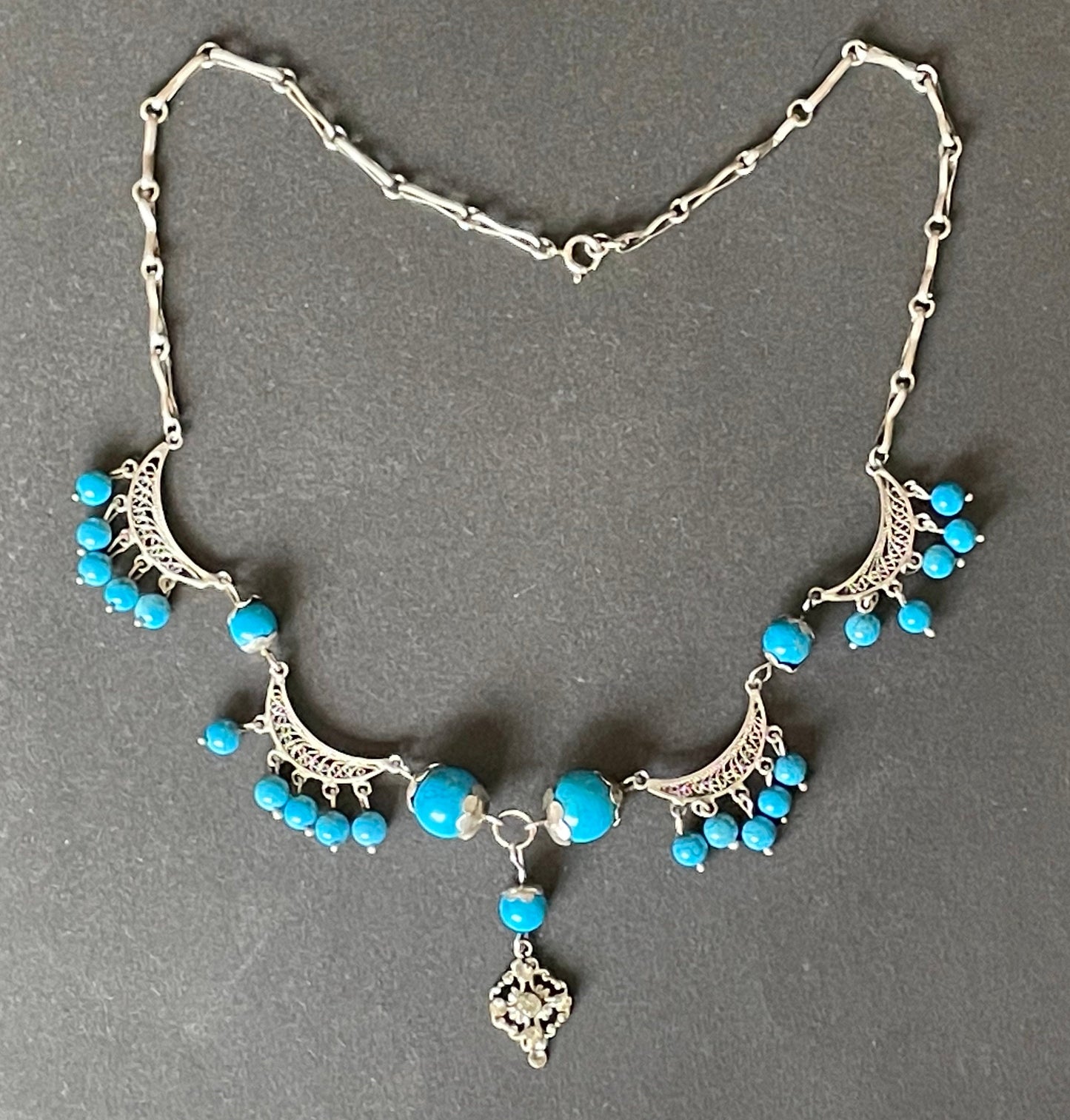 Vintage Indian sterling silver, real turquoise bead & filigree necklace, lovely festoon design with small paste pendant - Kashmiri?