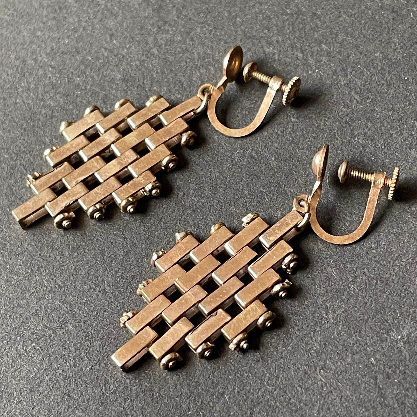 Vintage Jakob Bengel brickwork / mauerwerk gold tone screw back earrings Art Deco 1930s machine age