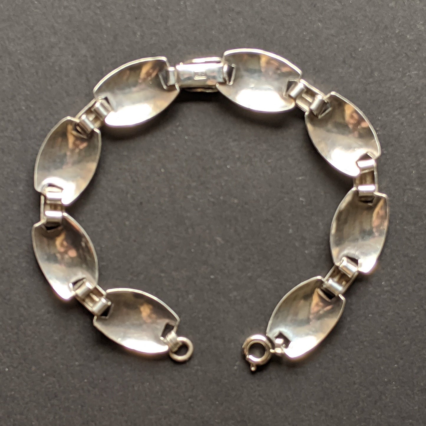 Vintage stamped 835 silver Scandinavian abstract fleur de lys motif bracelet, beautiful pattern