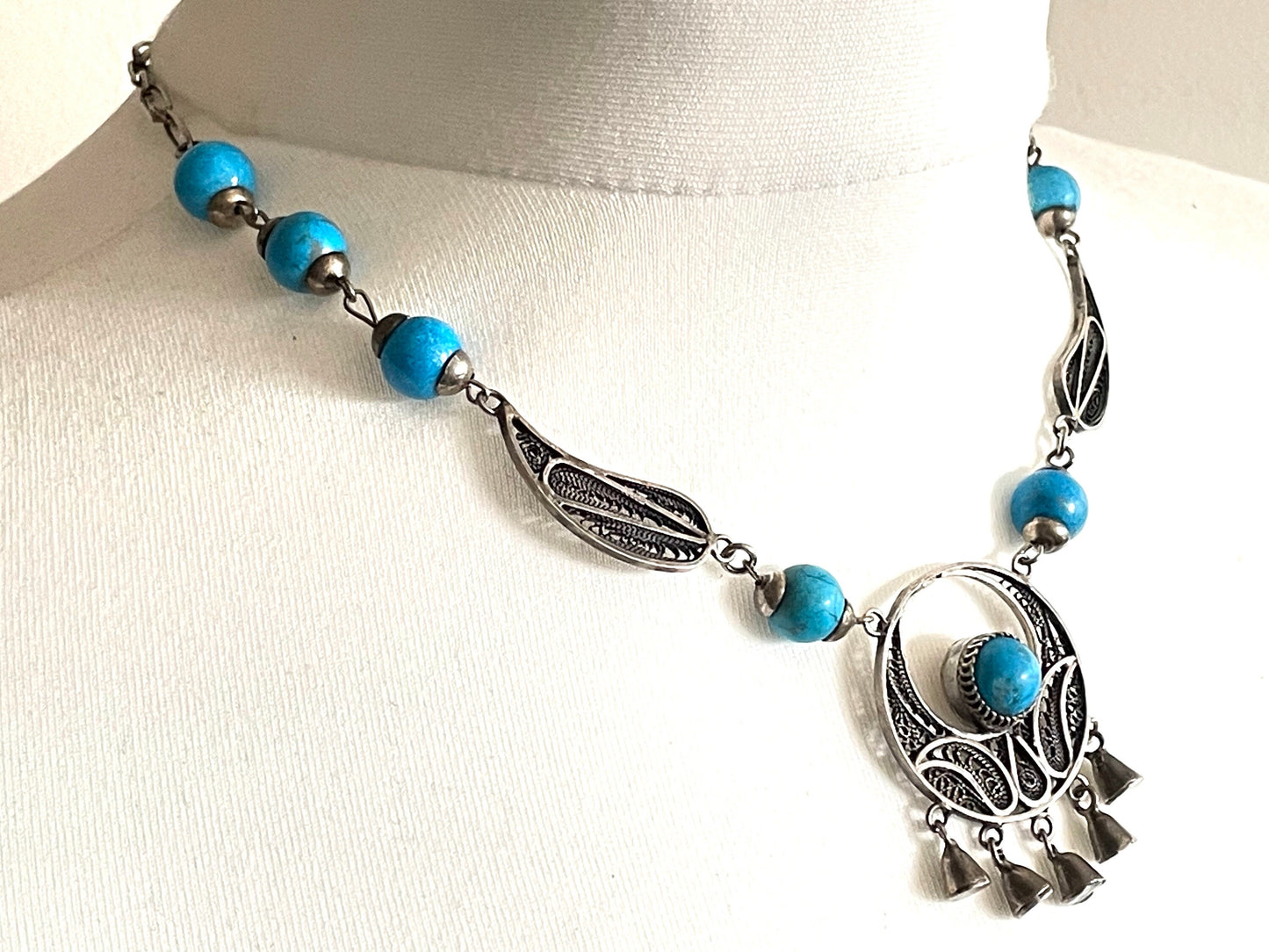 Vintage Indian sterling silver, real turquoise bead & filigree necklace, lovely fringe pendant with cabochon and paisley panels - Kashmiri?