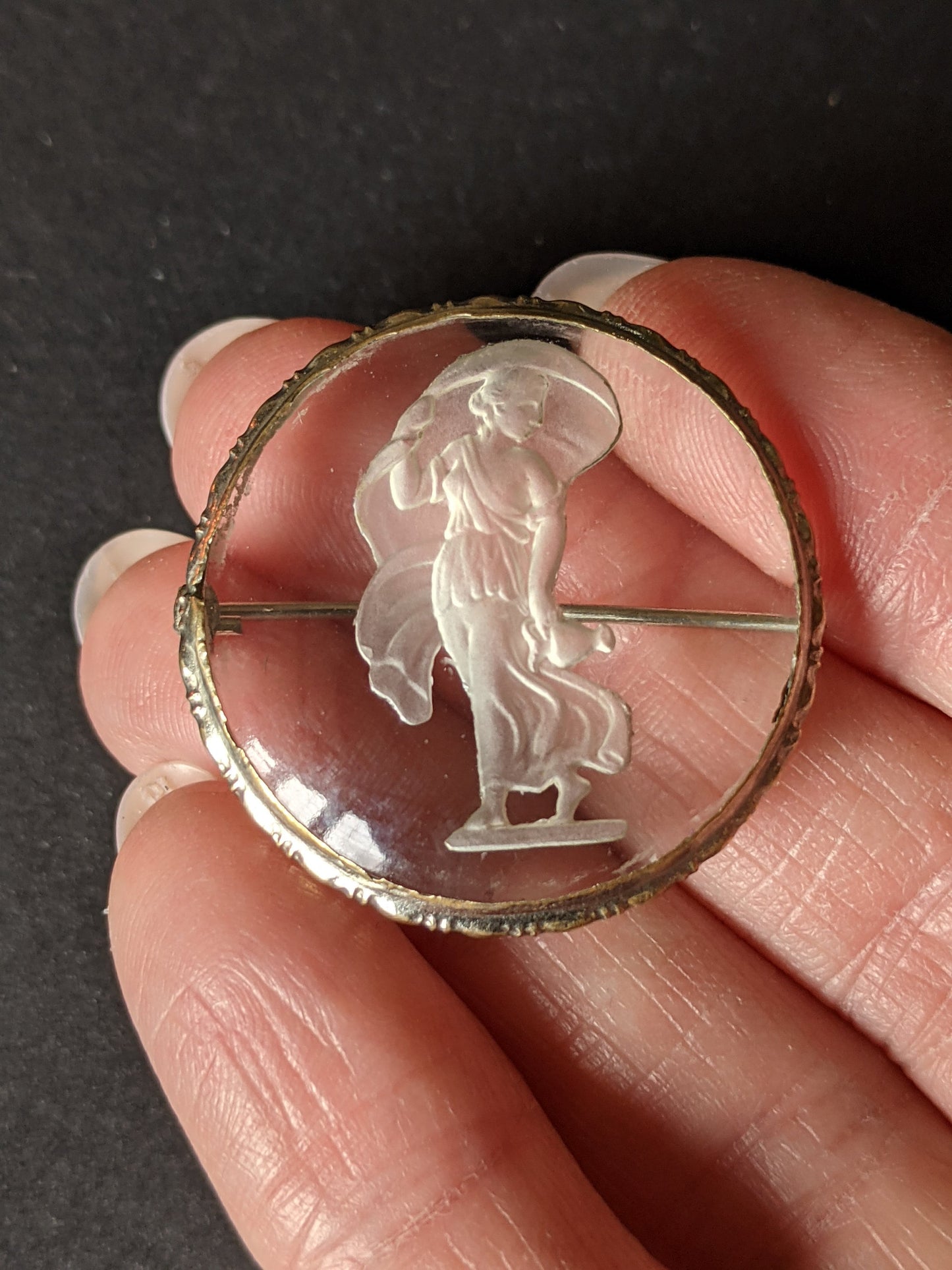 Beautiful antique intaglio rock crystal reverse carved cameo and gold tone brooch, classic theme perhaps Hebe the cupbearer for the gods