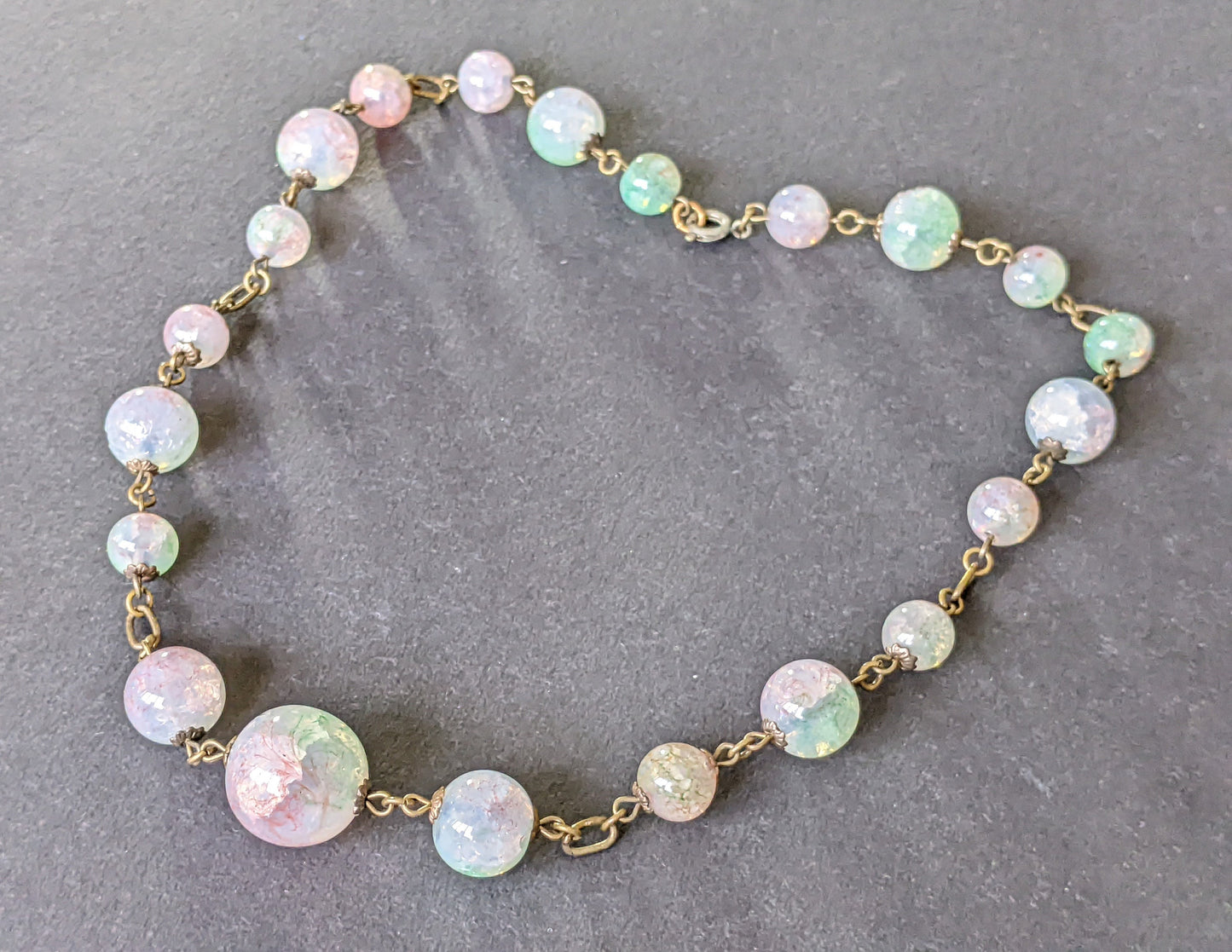 Vintage Art Deco pastel pink and green crackle glass beaded necklace on rolled gold wire, beautiful colours