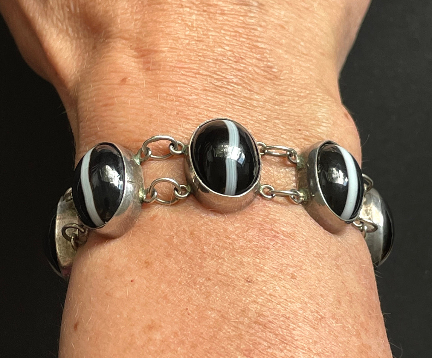 Antique Victorian bullseye banded agate onyx large oval cabochon and sterling silver bracelet, screw back earrings and hat / hair pin set