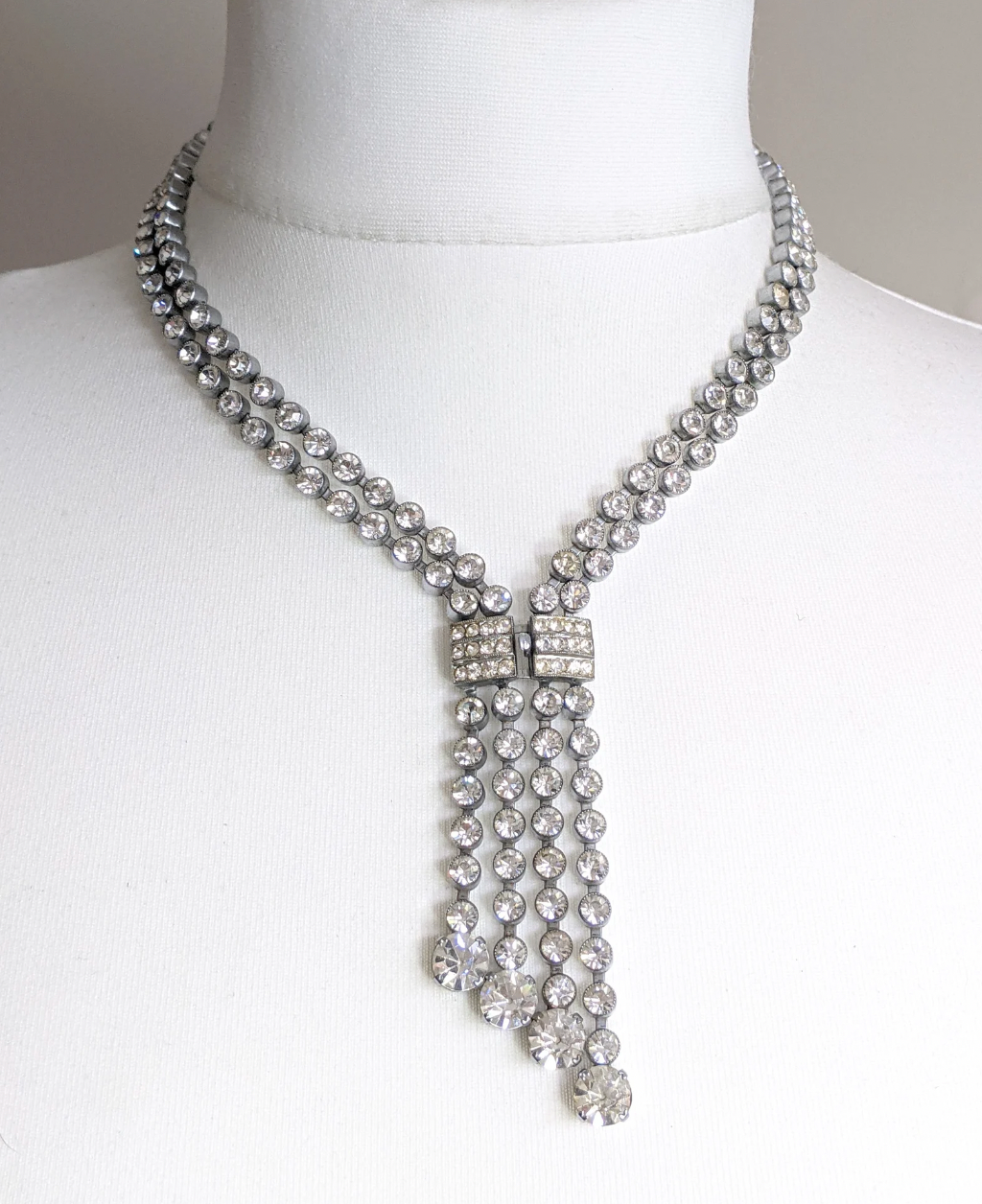 Vintage Art Deco clear paste crystal silver tone double strand riviere necklace with collet set rhinestones & negligee strands