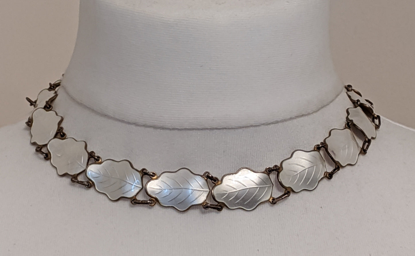 Vintage signed Norwegian John Baalerud sterling silver gilt and white guilloche enamel oak leaf design choker necklace, 1960s, in box