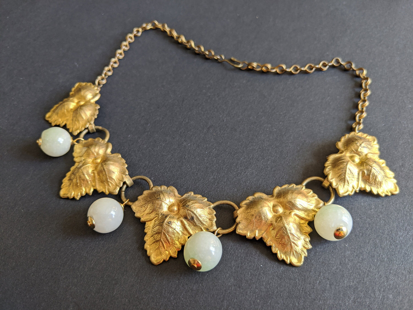 Vintage 1940s leaf and vaseline glass bead drop necklace, fabulous quality, very much like Miriam Haskell