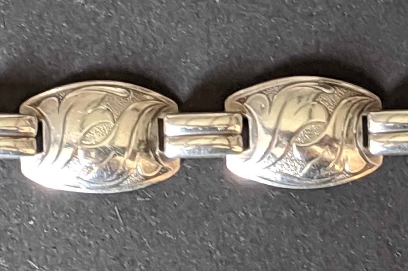 Vintage stamped 835 silver Scandinavian abstract fleur de lys motif bracelet, beautiful pattern