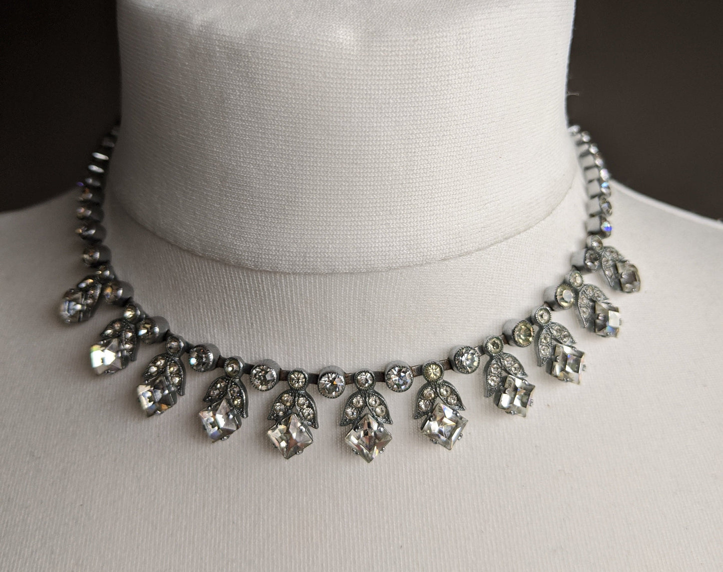 Vintage Art Deco paste and silver tone, beautiful necklace and double strand bracelet demi-parure