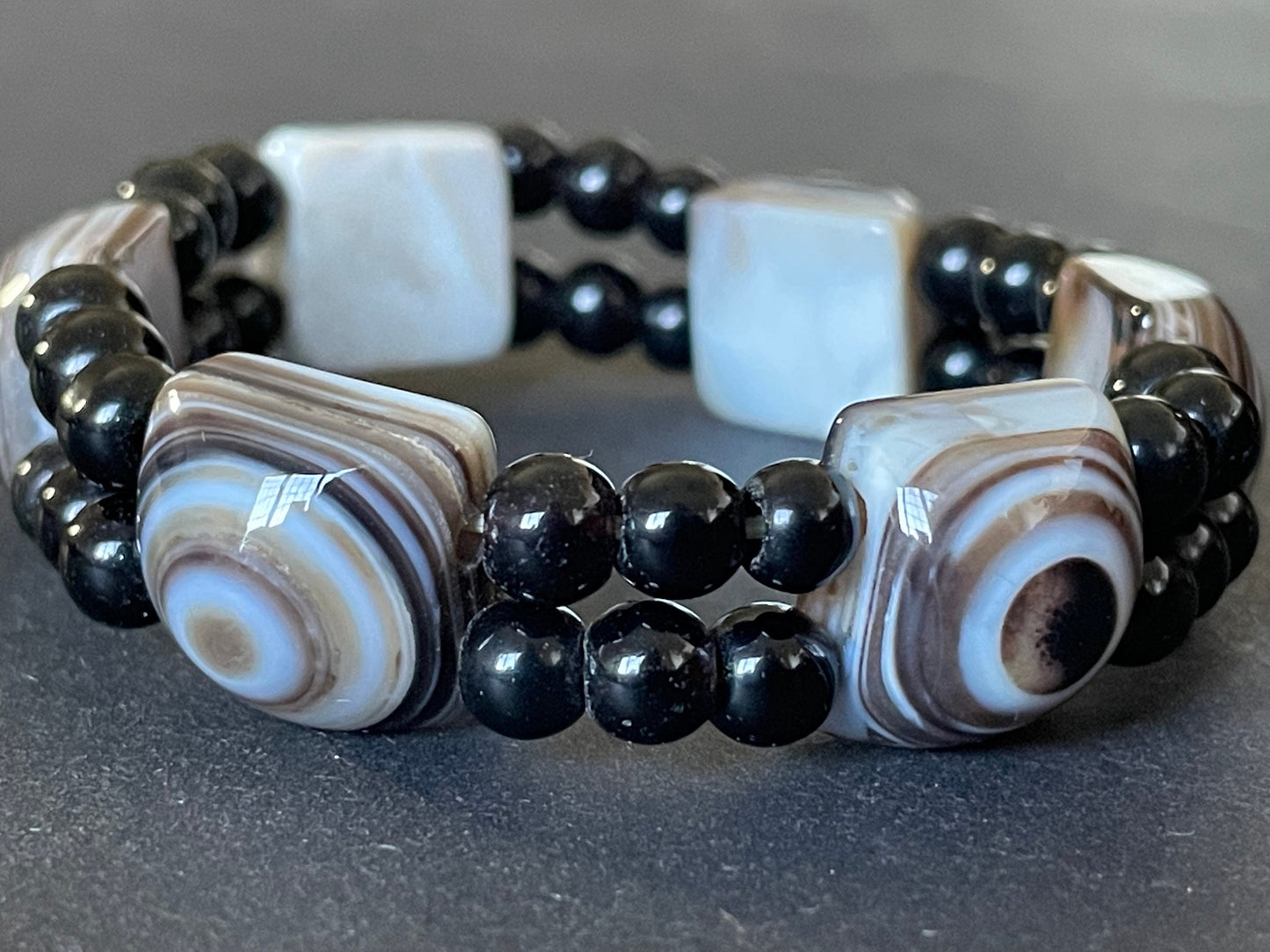 Vintage / antique Victorian bullseye agate stone stretch bracelet, beautiful striations, Scottish style