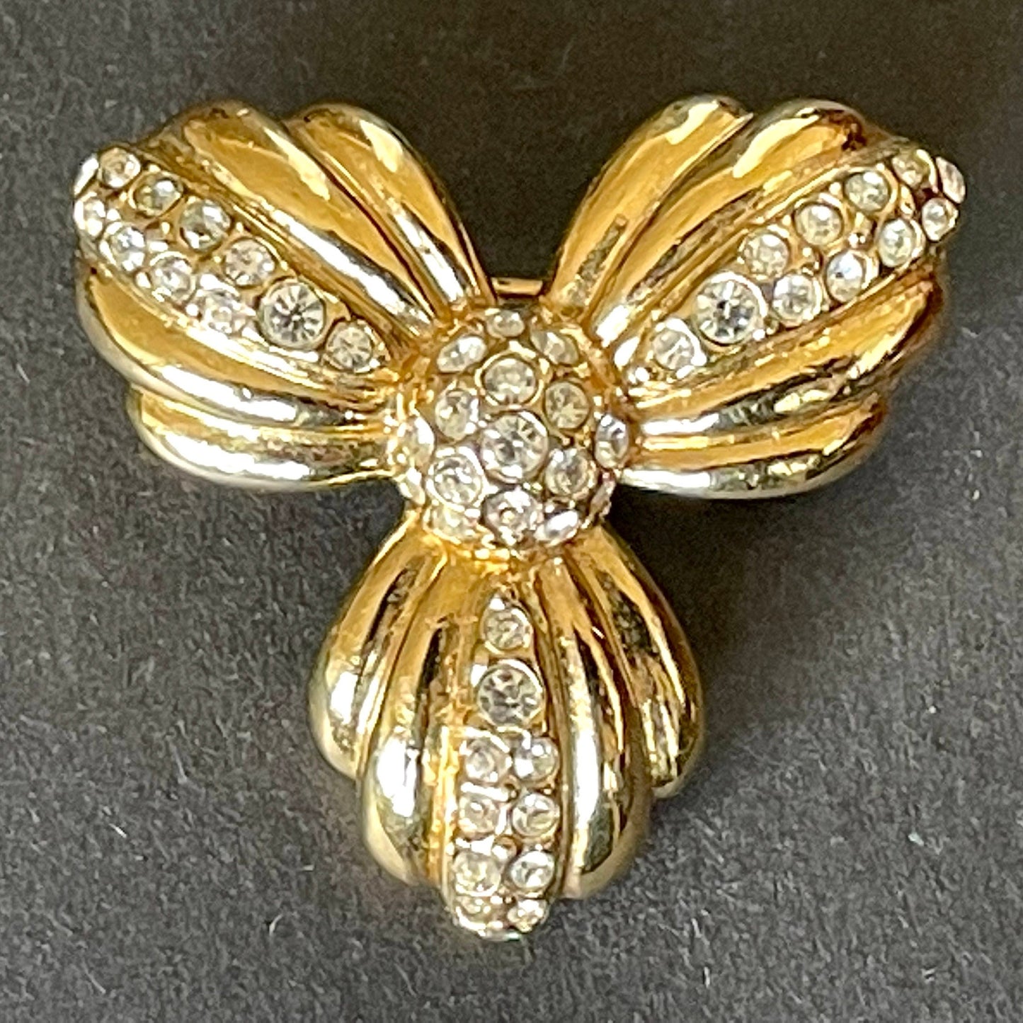 Vintage Attwood and Sawyer signed A&S gold plated rhinestone flower brooch