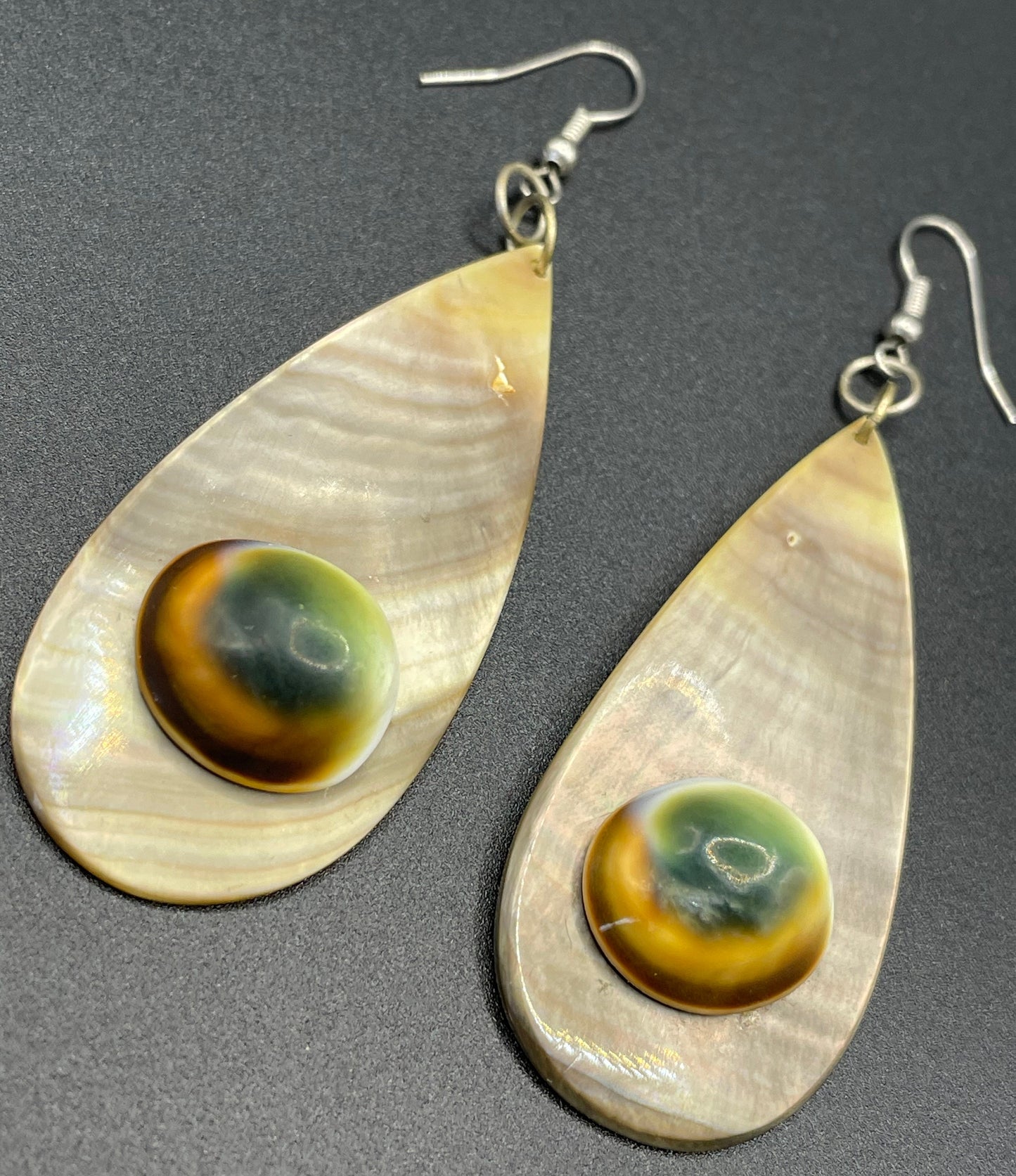 Vintage operculum cabochon and shell / abalone teardop long dangle earrings for pierced ears