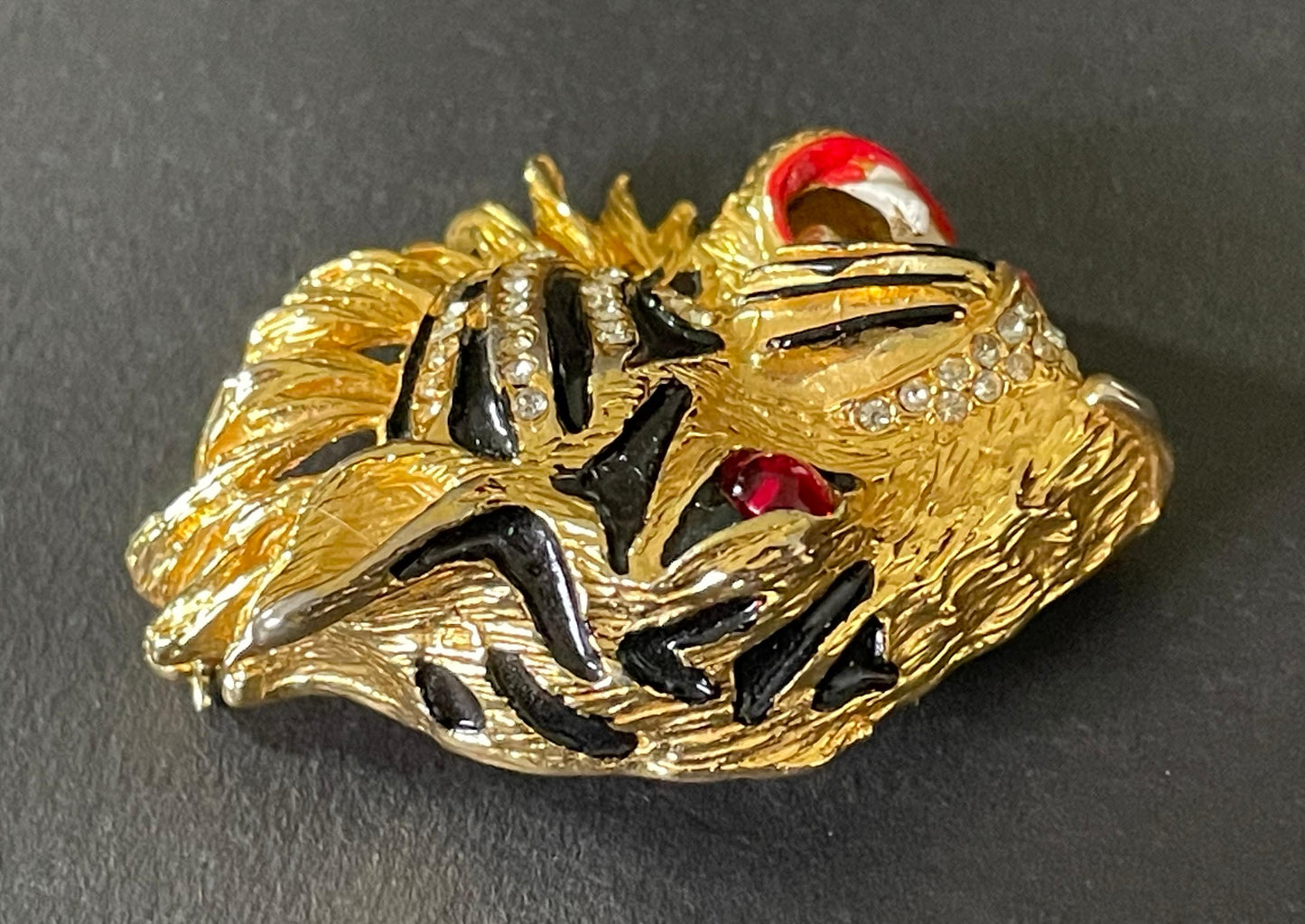 Huge vintage fierce tiger head brooch - red glass cabochon, rhinestone and enamel - in the style of Hattie Carnegie, Gucci, Butler & Wilson