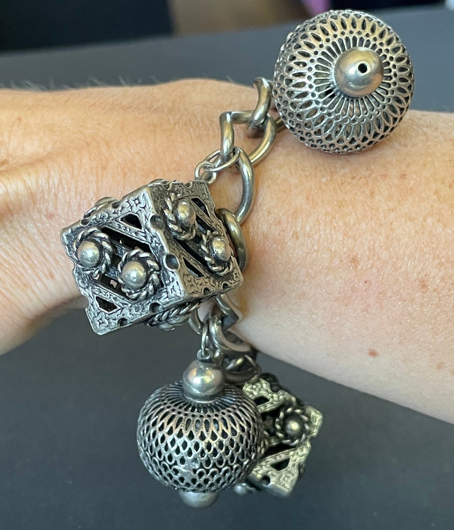 Vintage oversized silver tone filigree chunky charm bracelet, amazing quality, superb vintage condition