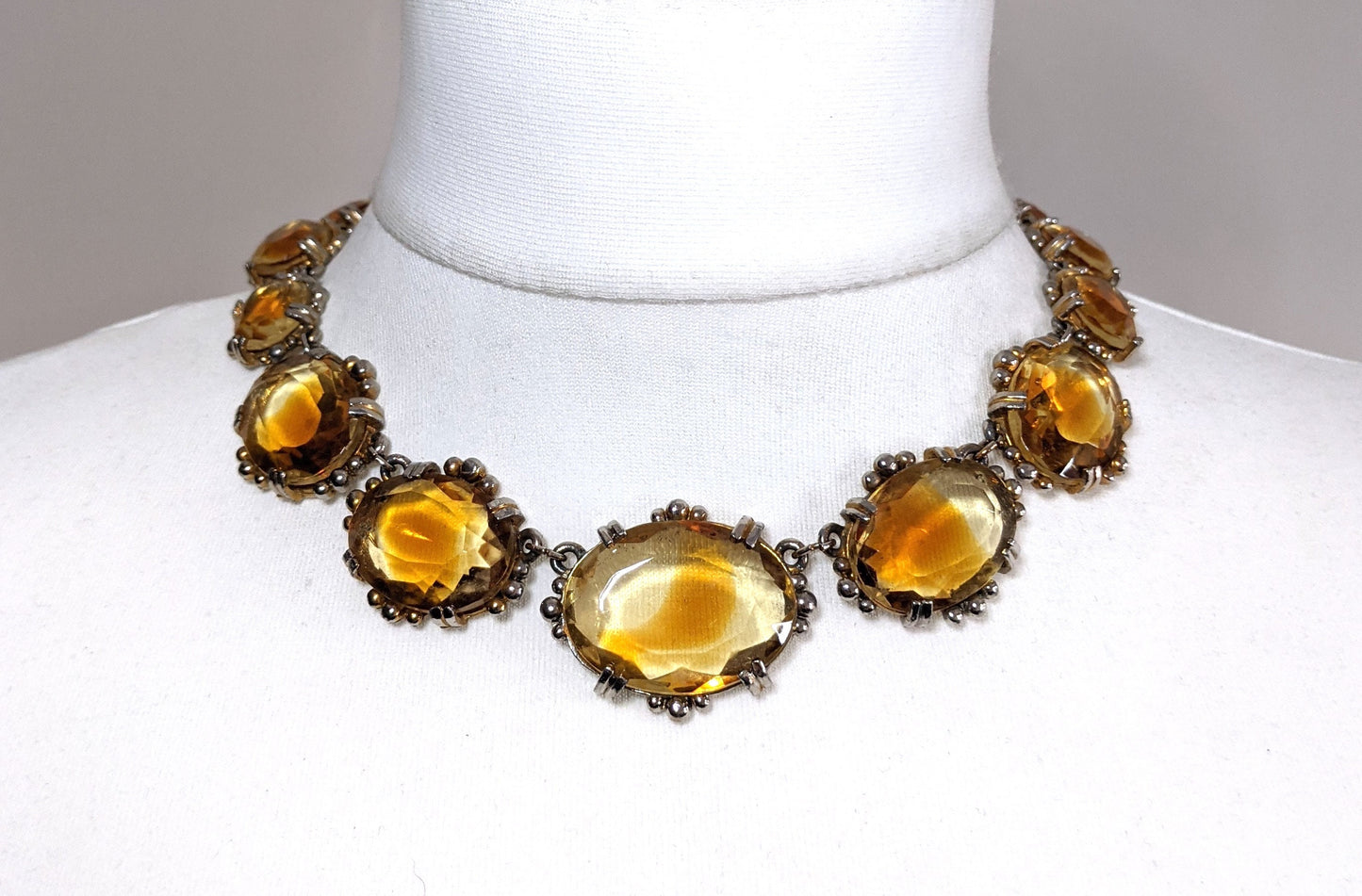 Vintage bi-colour bi-tonal topaz / citrine and jonquil glass crystal riviere necklace and bracelet with larger stones - by Sphinx