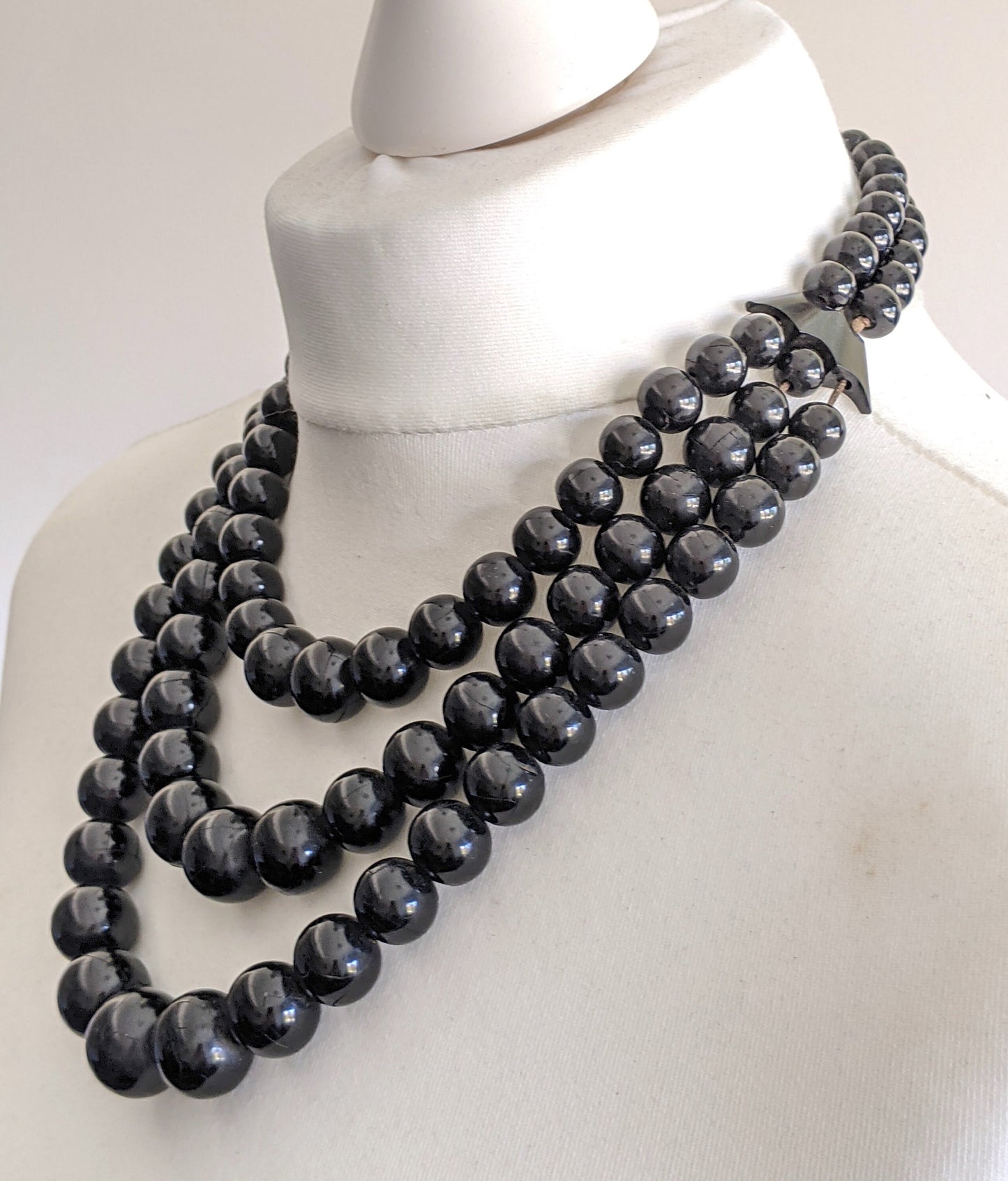 Huge antique Victorian Whitby jet bead, triple strand mourning necklace