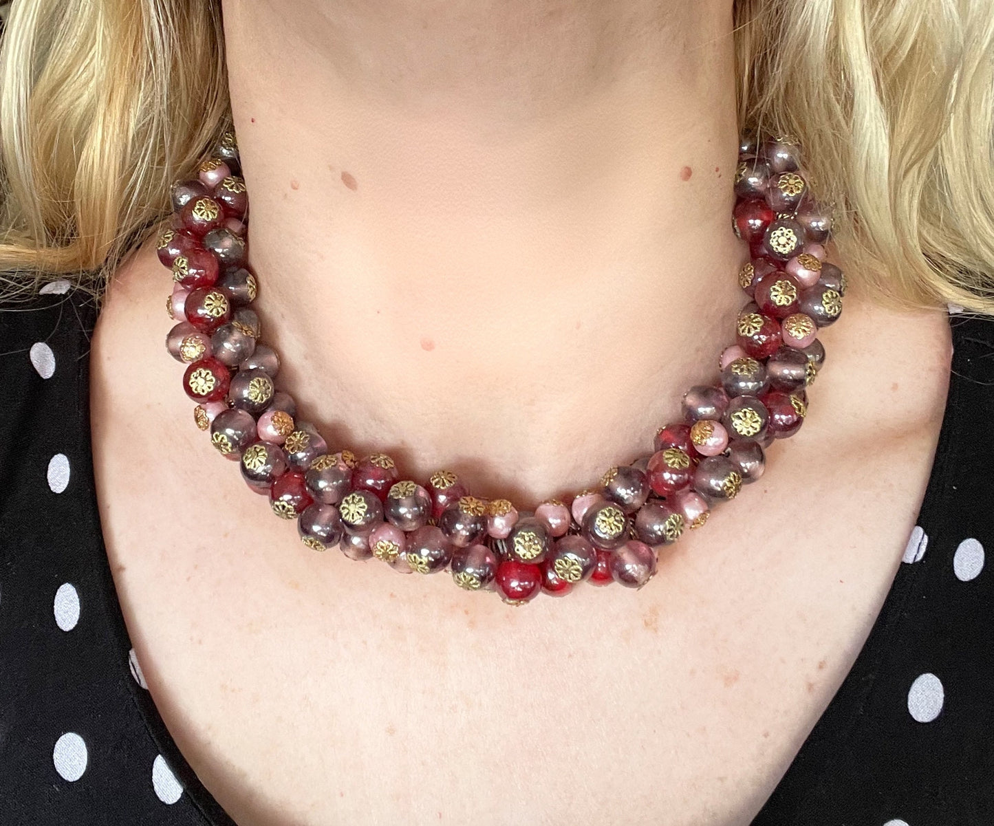 Heavy vintage pink, dark pink, purple and faux pearl glass bead cluster garland necklace with gold tone filigree bead caps and screw clasp