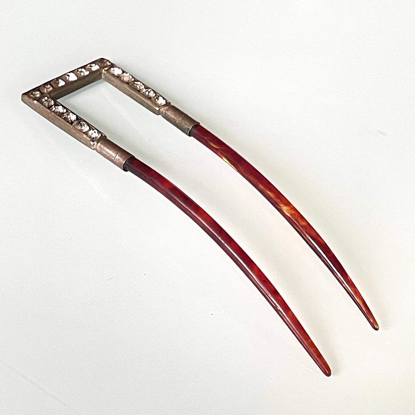 Large vintage Art Deco or Edwardian faux tortoiseshell celluloid / galalith hair adornment, geometric rhinestone and double prongs