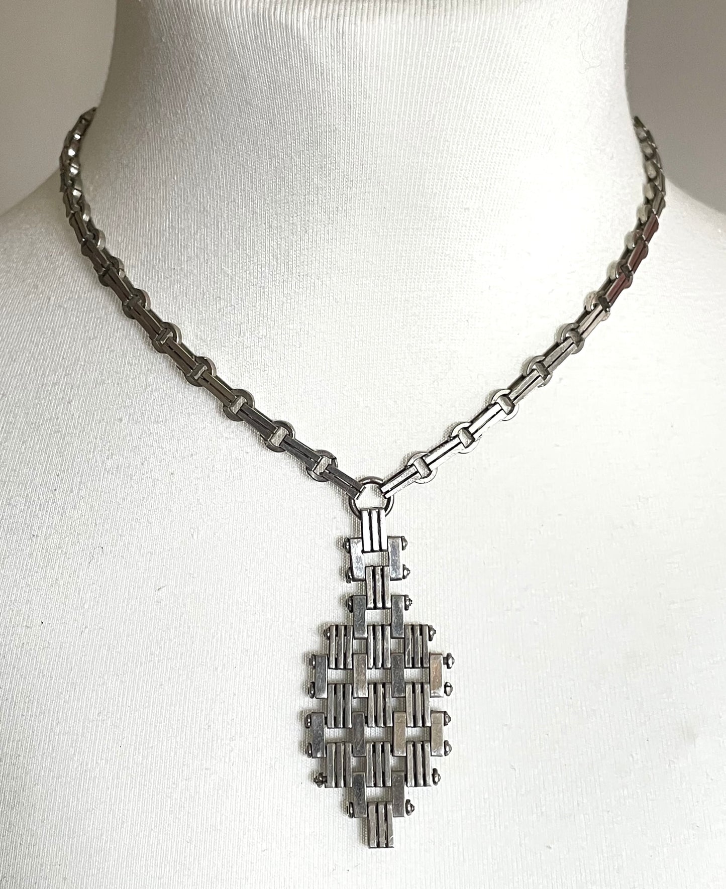 Vintage Jakob Bengel Art Deco brickwork / mauerwerk machine age chrome Y lariat necklace